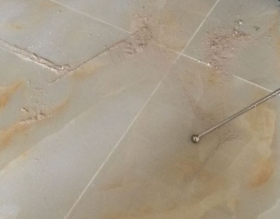 肇源瓷砖空鼓维修公司分享粘合剂选择不当在瓷砖铺贴过程中可能导致以下问题